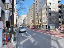 新橋フォディアビル前