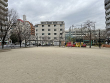 徒歩1分の江東橋公園