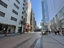 市嶋ビル前面の通り