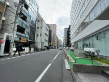 八丁堀岡谷ビル前面の