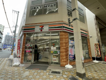 徒歩2分のセブンイレ