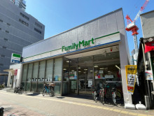 至近のファミリーマー