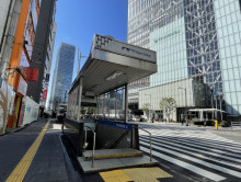 至近の八重洲地下街出
