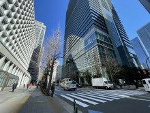 三菱ビル前面の通り