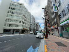 西新宿K-1ビル前面