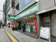 並びのファミリーマー