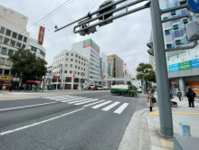 広島教販ビル前面の相