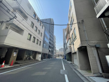 ナカシゲビル前面の通