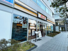 徒歩1分のやよい軒 