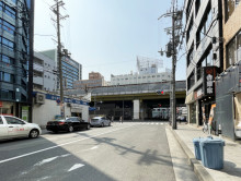 中島ビル前面の通り