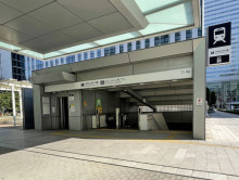 最寄りの「みなとみらい駅」