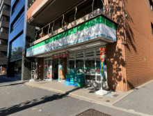 至近のファミリーマー