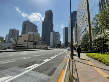 PMO田町前面の通り