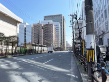 新大阪第2NKビル前