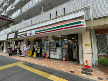 徒歩2分のセブンイレ