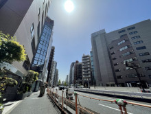 VORT代々木前面の