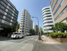 古賀オールビル前面の