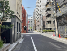 築地フロント前面の通