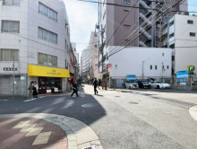 元町エビスビル前面の