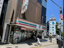 徒歩2分のセブンイレ