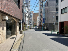 岩見ビル前面の通り