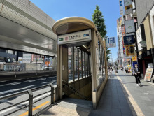最寄りの「六本木駅」