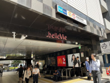 最寄りの「赤坂見附駅」