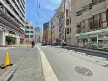 シダーハウス前面の通