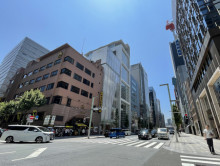 植松ビル前面の通り