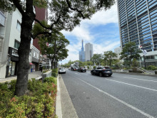 フラワーロードビル前