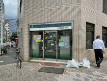 徒歩2分の三井住友銀