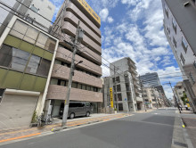 ISM秋葉原前面通り