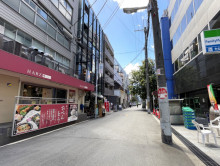 本町中央ビル前面の通