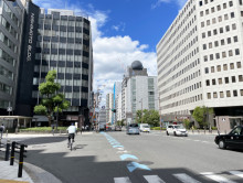 本町グランドビル前面