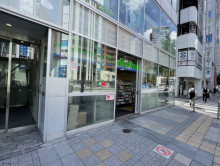 近くのファミリーマー