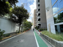 オフィスT&U前面の