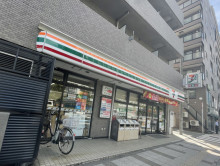 徒歩1分のセブンイレ
