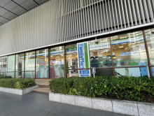 徒歩1分のファミリーマート田町駅北店