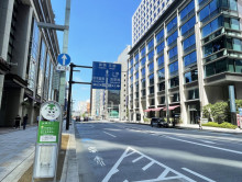 E.T.S室町ビル前