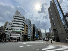 井門九段下ビル前面の