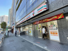 並びのセブンイレブン