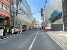 NLC心斎橋前面の通