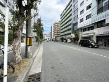 新大阪メイコービル前