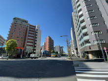 近くの靖国通り