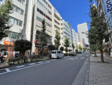 ユニティ池袋前面通り