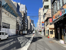 SDビル前面の多町大