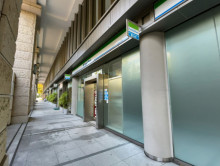 近くのファミリーマー