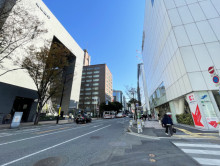 福岡平和ビル前面の明