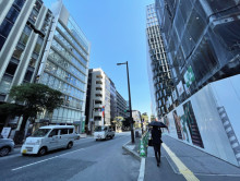 アクロス福岡前面の通