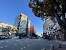 天神ツインビル前面の